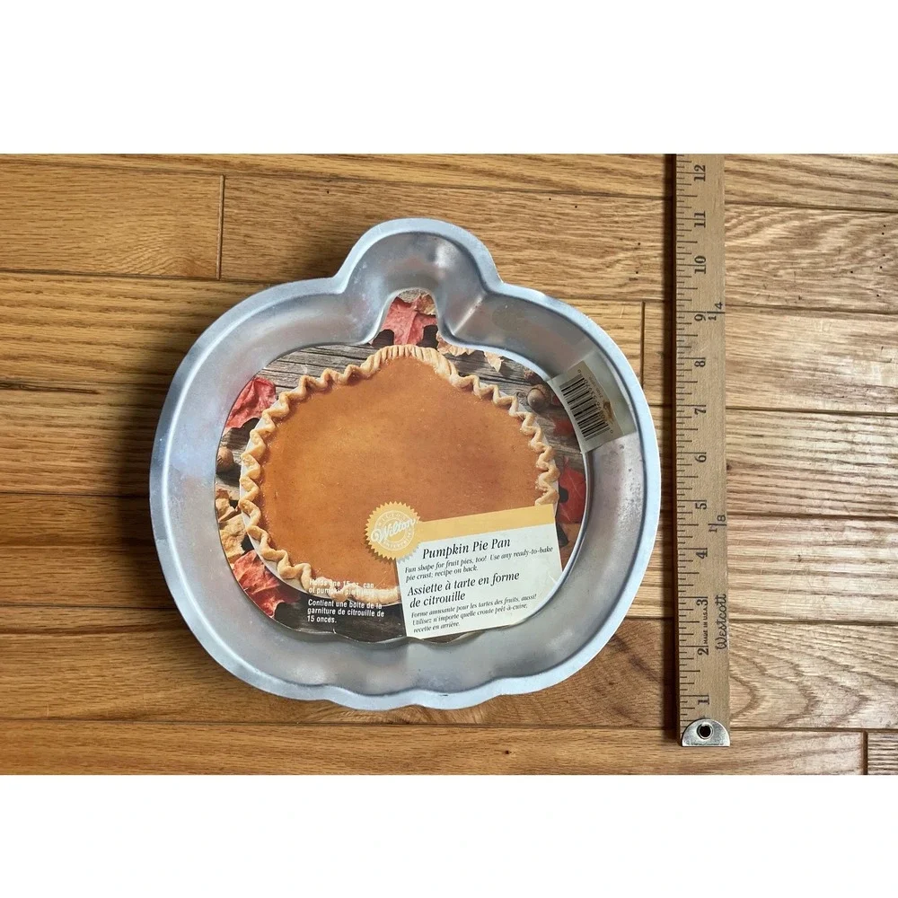 Wilton Pumpkin Pie Pan Silver Anodized Aluminum Fall Thanksgiving Mold 2105-3670